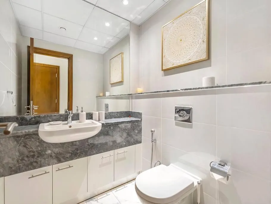 Luxury Apt In Business Bay Water Canal View Dubai