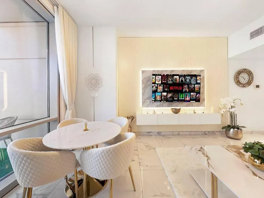 Luxury Apt In Business Bay Water Canal View Dubai United Arab Emirates