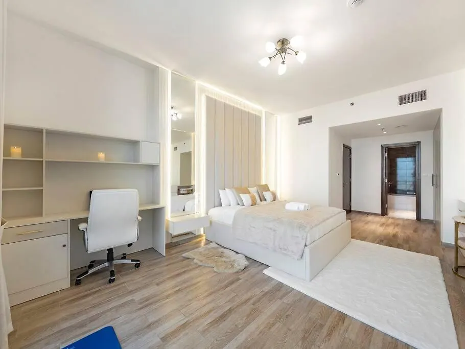 Luxury Apt In Business Bay Water Canal View Dubai United Arab Emirates